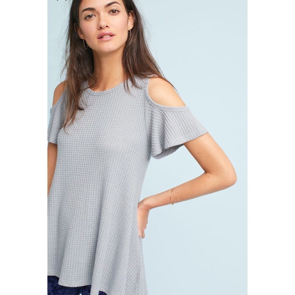 ANTHROPOLOGIE Fluttered Open-Shoulder Top - Picture 3 of 4